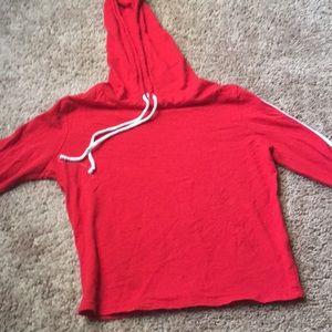 A red hoddie crop